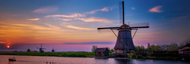Hiring Game Developers in the Netherlands vs Outsourcing Production: A Decision Framework for Studios